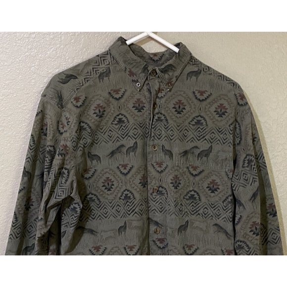 Woolrich Men's Large Sage Green Black Aztec Wolf Pattern Midweight Flannel Shirt - Picture 2 of 7